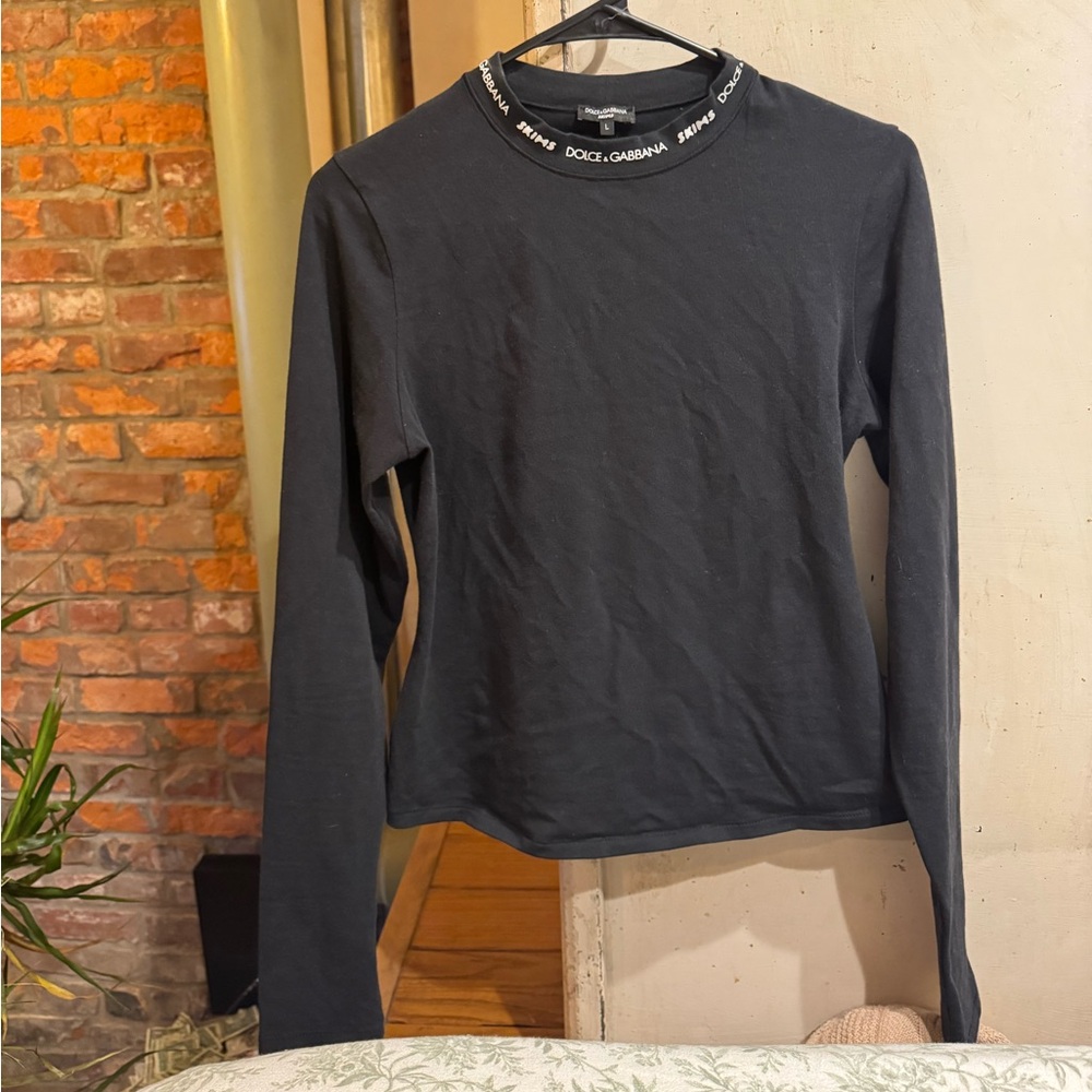 SKIMS Dolce & Gabbana long sleeve shirt
